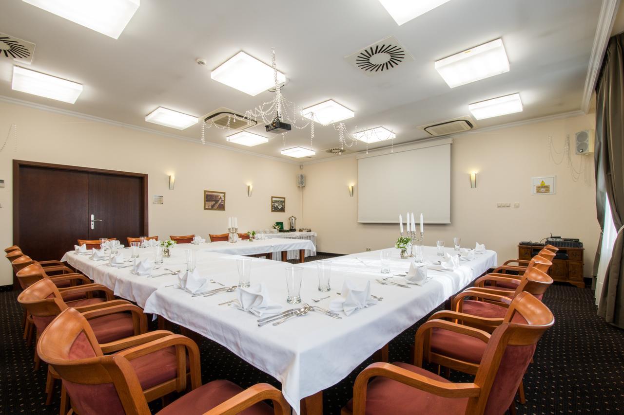 Hotel Sitarska Bilgoraj Bagian luar foto