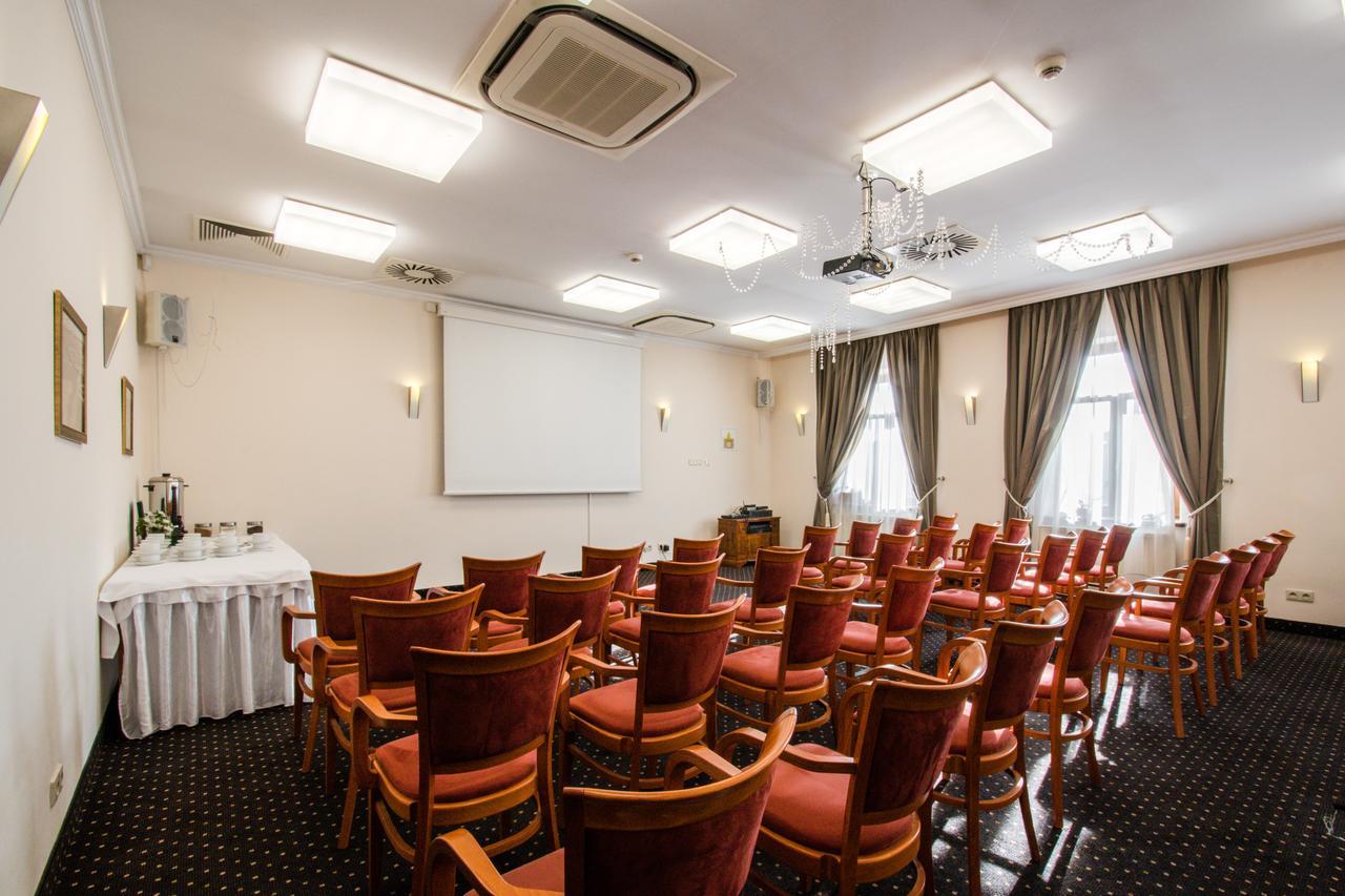 Hotel Sitarska Bilgoraj Bagian luar foto