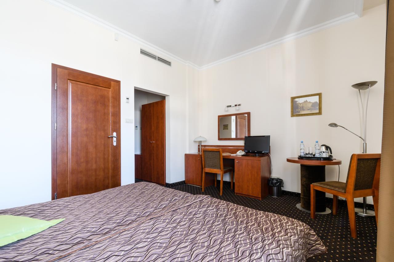 Hotel Sitarska Bilgoraj Bagian luar foto