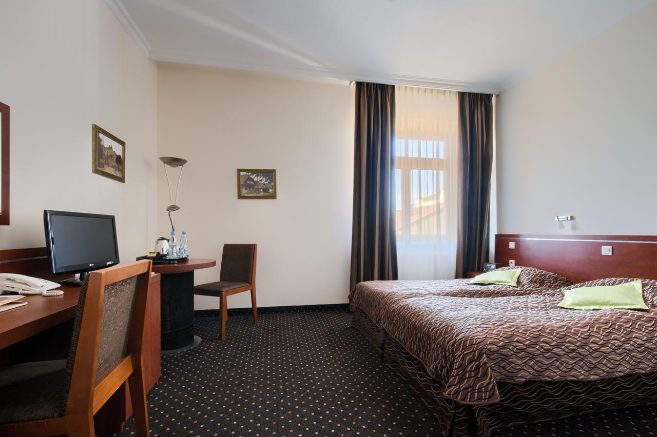 Hotel Sitarska Bilgoraj Bagian luar foto