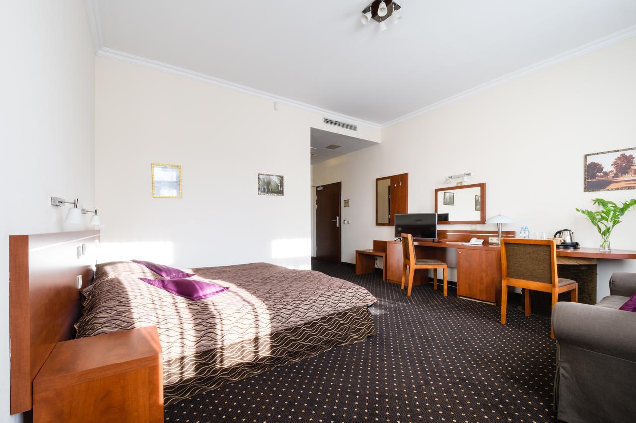 Hotel Sitarska Bilgoraj Bagian luar foto